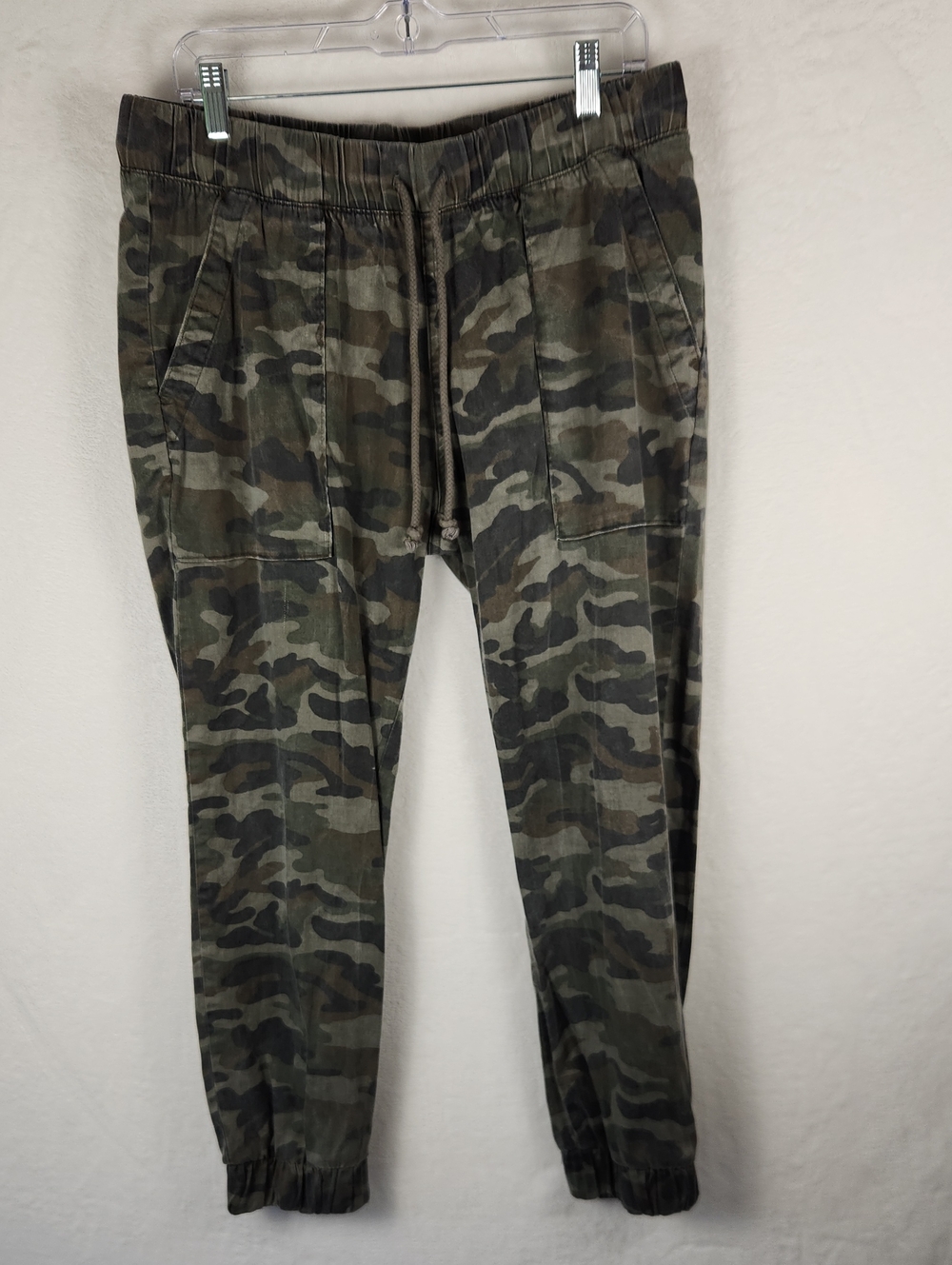 Camo Joggers Lyocell Blend Green Camo Elastic Drawstring Waist Size Large